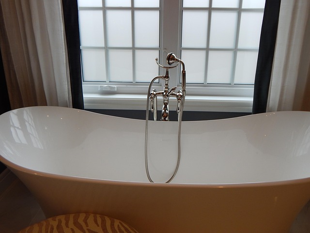 bathtub-902361_640